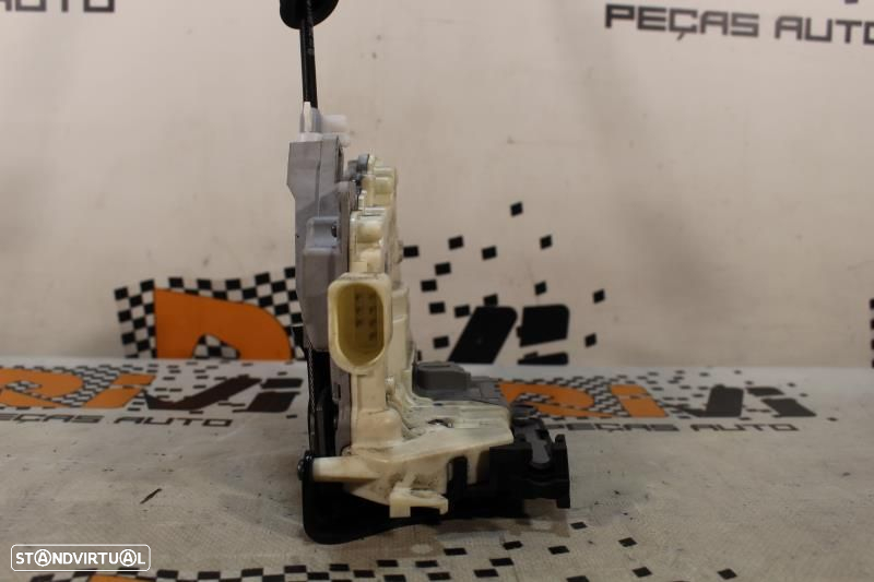 Fecho Da Porta Trás Esquerda Volkswagen Passat (3C2)  3C4839015a / 3C4 - 3