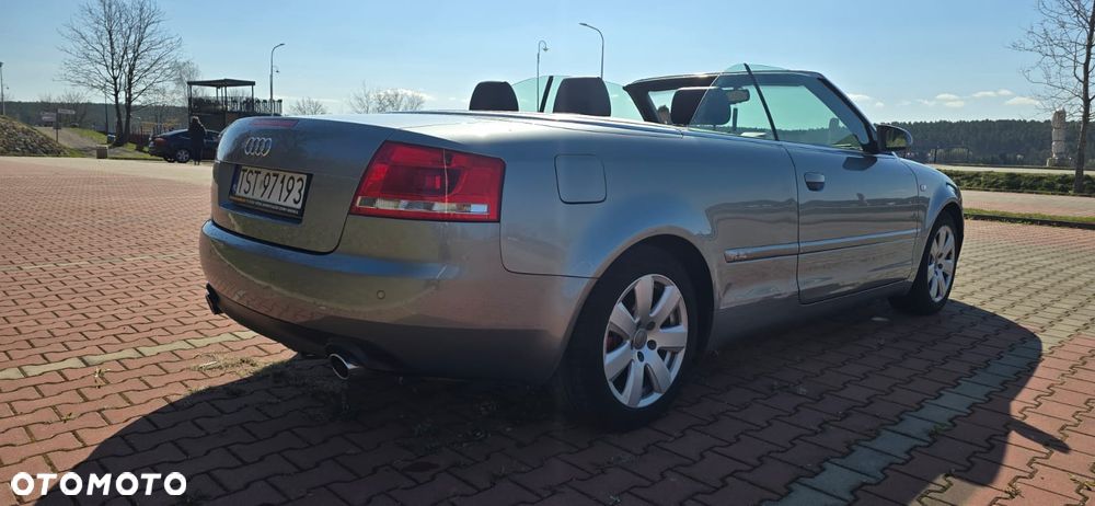 Audi A4 Cabrio 1.8 T multitronic - 5