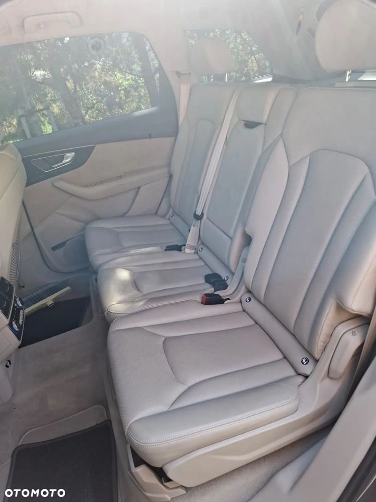Audi Q7 - 22