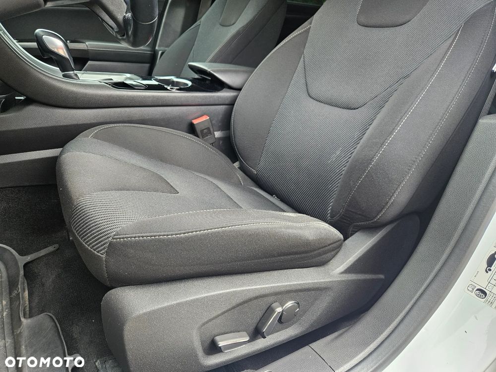 Ford Mondeo 2.0 TDCi Titanium 4WD PowerShift - 22