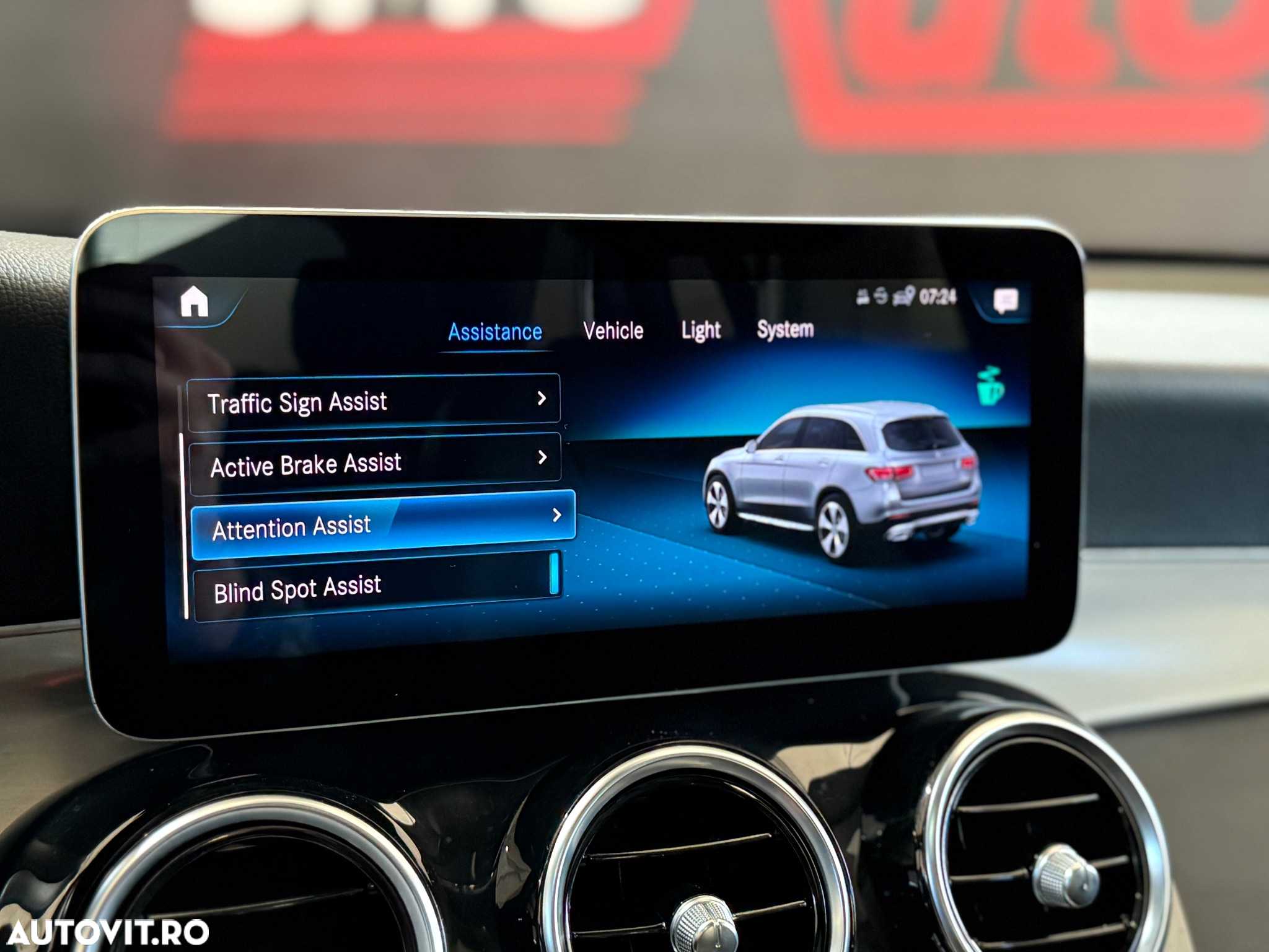 Mercedes-Benz GLC 300 4Matic 9G-TRONIC - 22