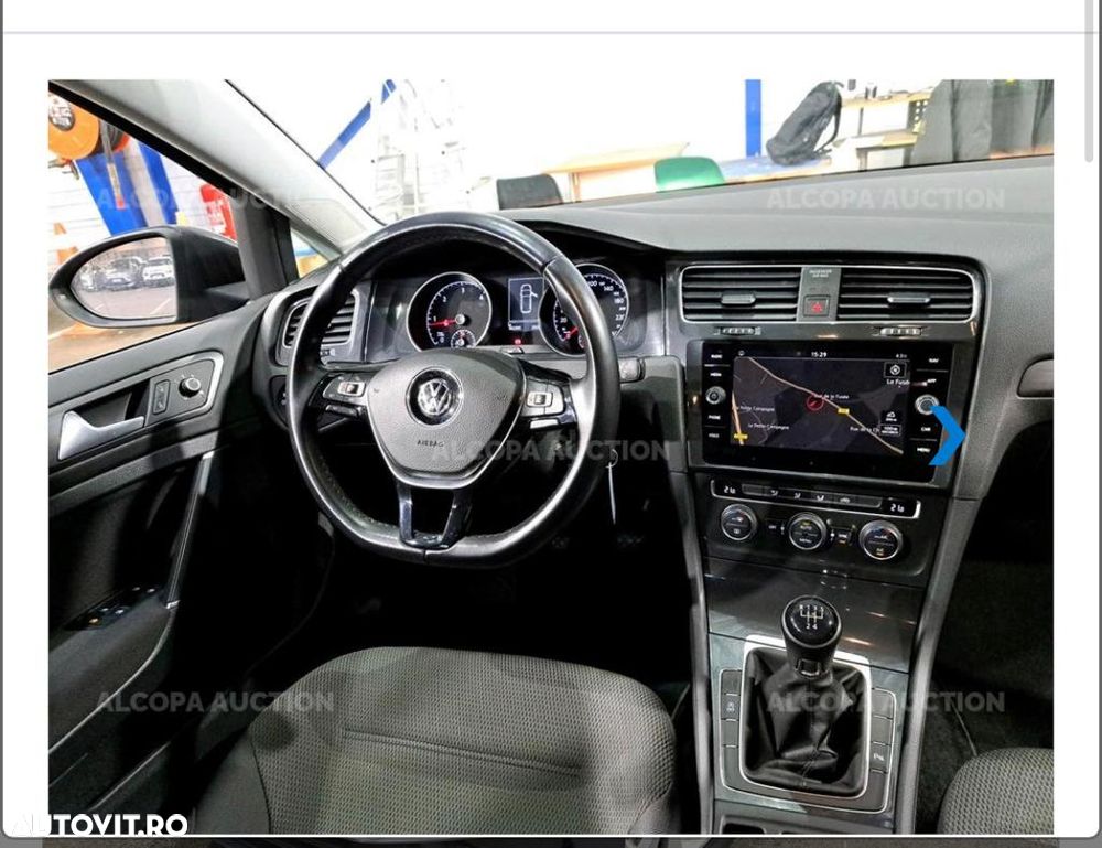 Volkswagen Golf - 4