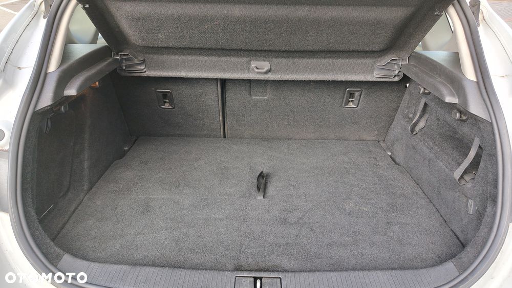 Opel Astra III 1.7 CDTI Cosmo - 17