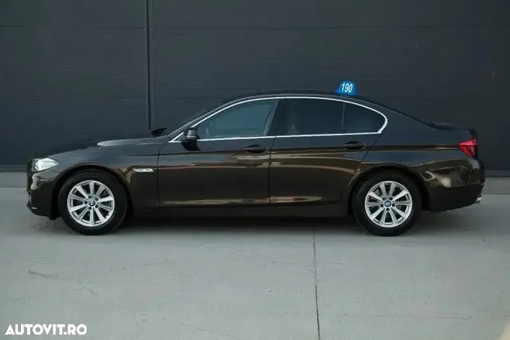 BMW Seria 5 520d AT - 2