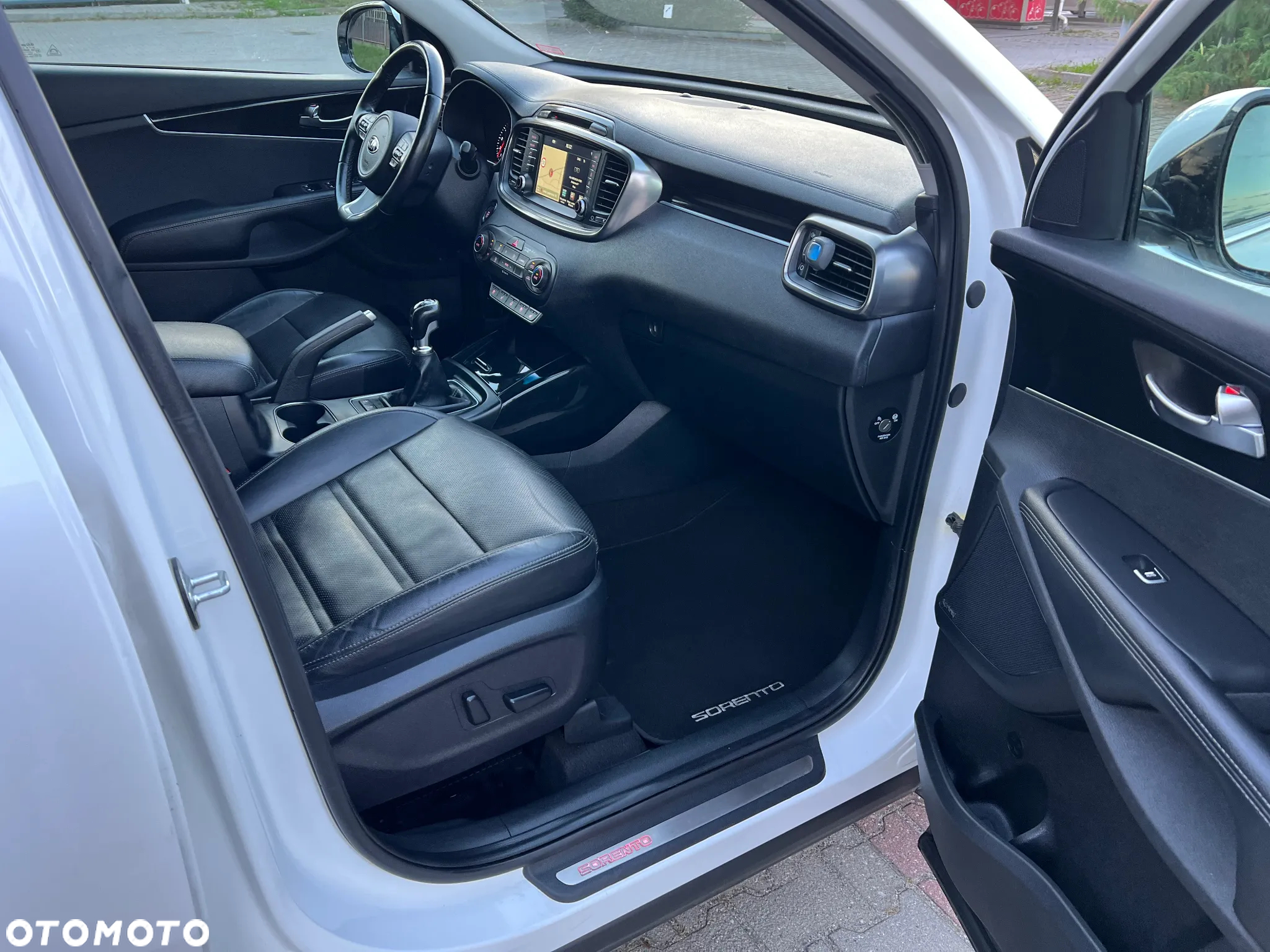 Kia Sorento - 11