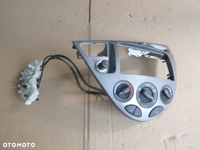 PANEL STEROWANIA NAWIEWEM LINKI FORD FOCUS MK1 98-04 - 11