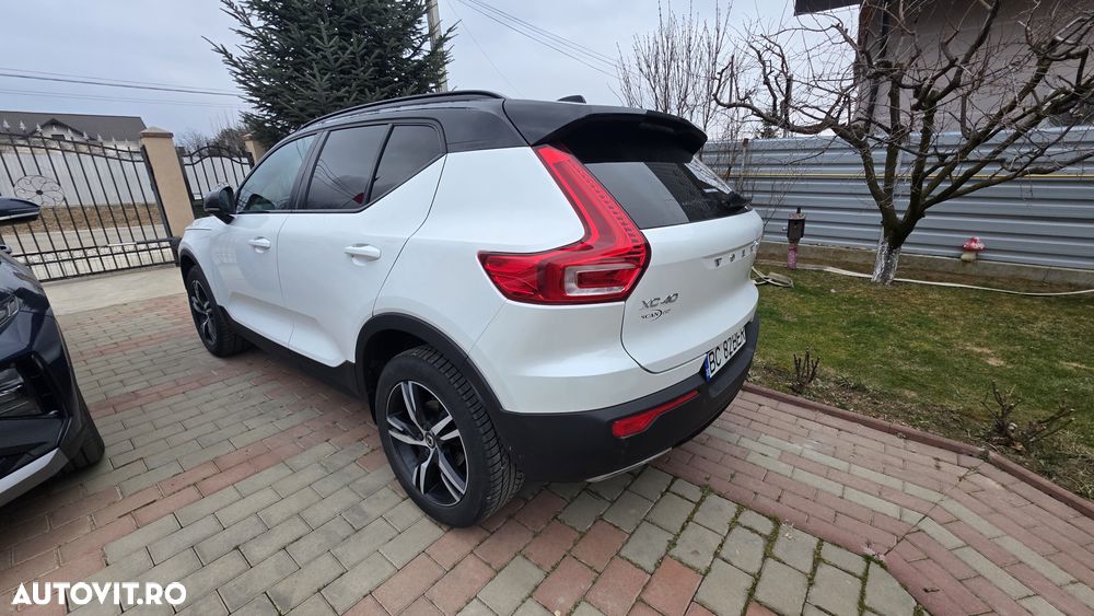 Volvo XC 40 T3 - 17