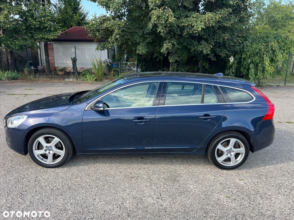 Volvo V60 D5 Momentum - 21