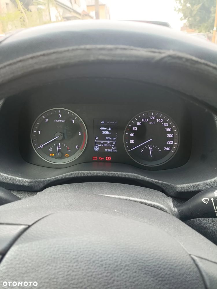 Hyundai Tucson 1.7 CRDI BlueDrive Comfort 2WD - 6