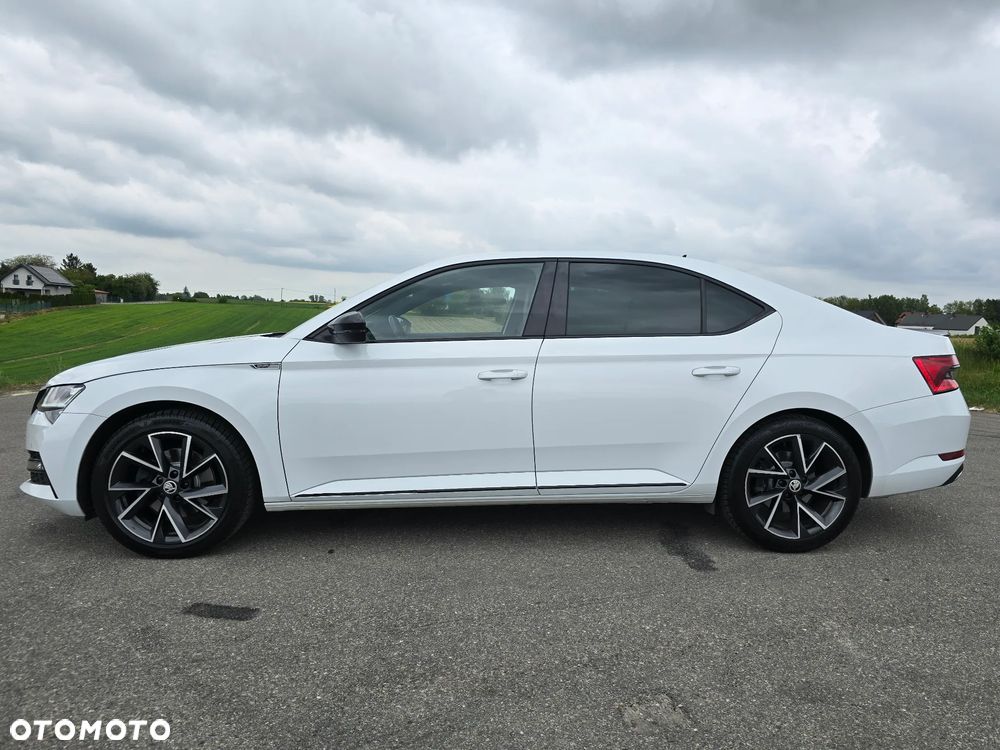 Skoda Superb 2.0 TDI SCR Sportline DSG - 5