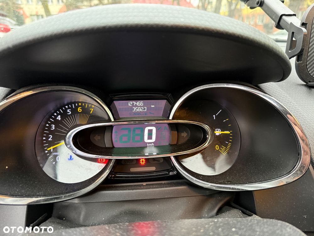 Renault Clio 1.2 16V 75 Life - 7