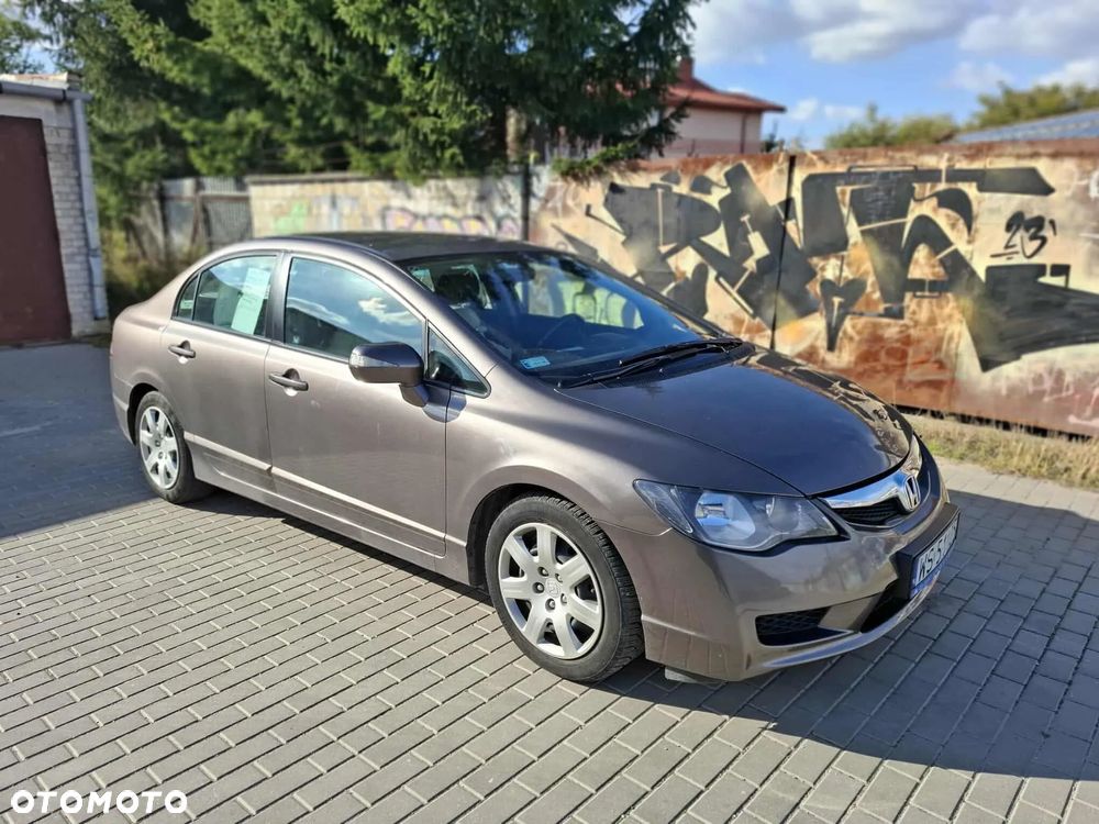 Honda Civic 1.8 Comfort - 8