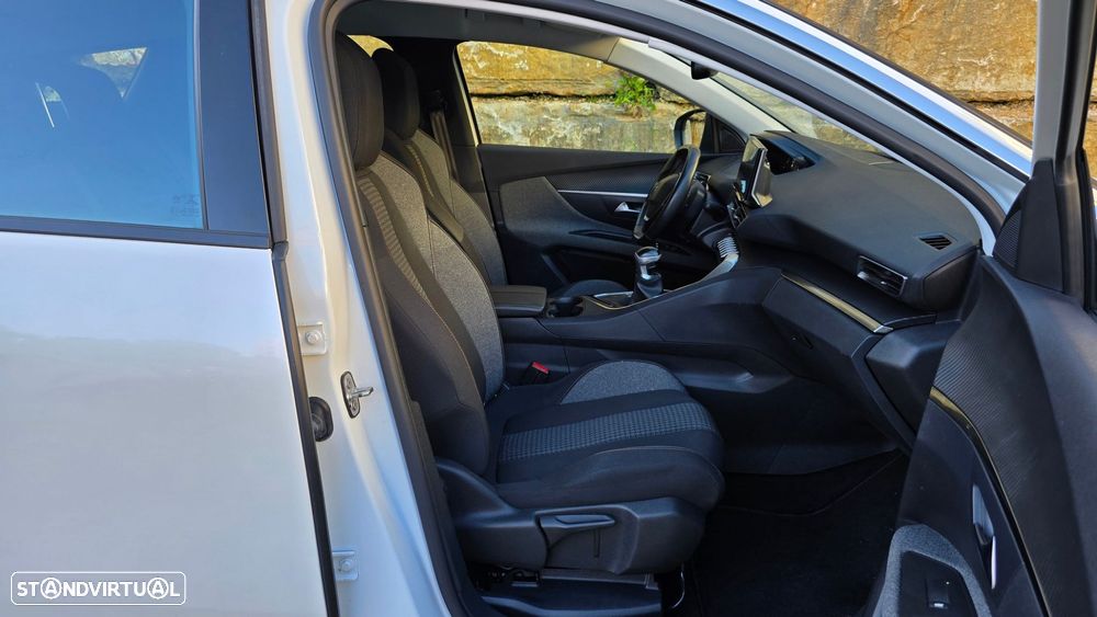 Peugeot 3008 1.5 BlueHDi Active - 43