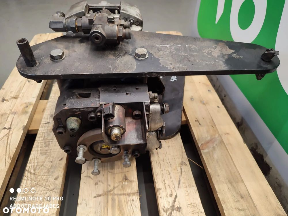 Silnik jazdy 332/F2191 HMV105-02-2712 JCB 520-40 - 4