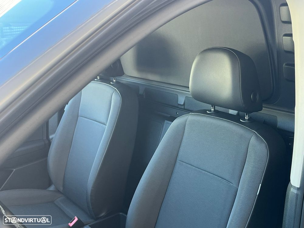 VW Caddy Maxi Cargo 2.0 TDi Business DSG 122cv (caixa automática) - 6