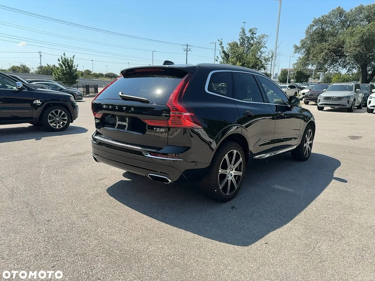 Volvo XC 60 T5 AWD R-Design - 4