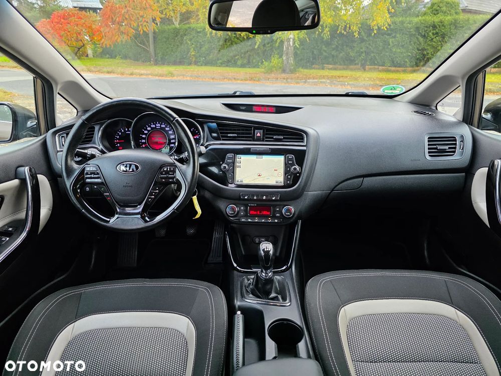 Kia Ceed - 6