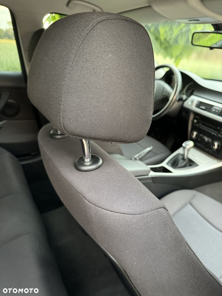 BMW Seria 3 - 23