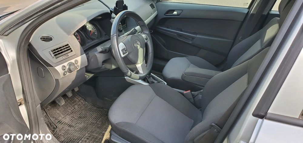 Opel Astra 1.6 - 9