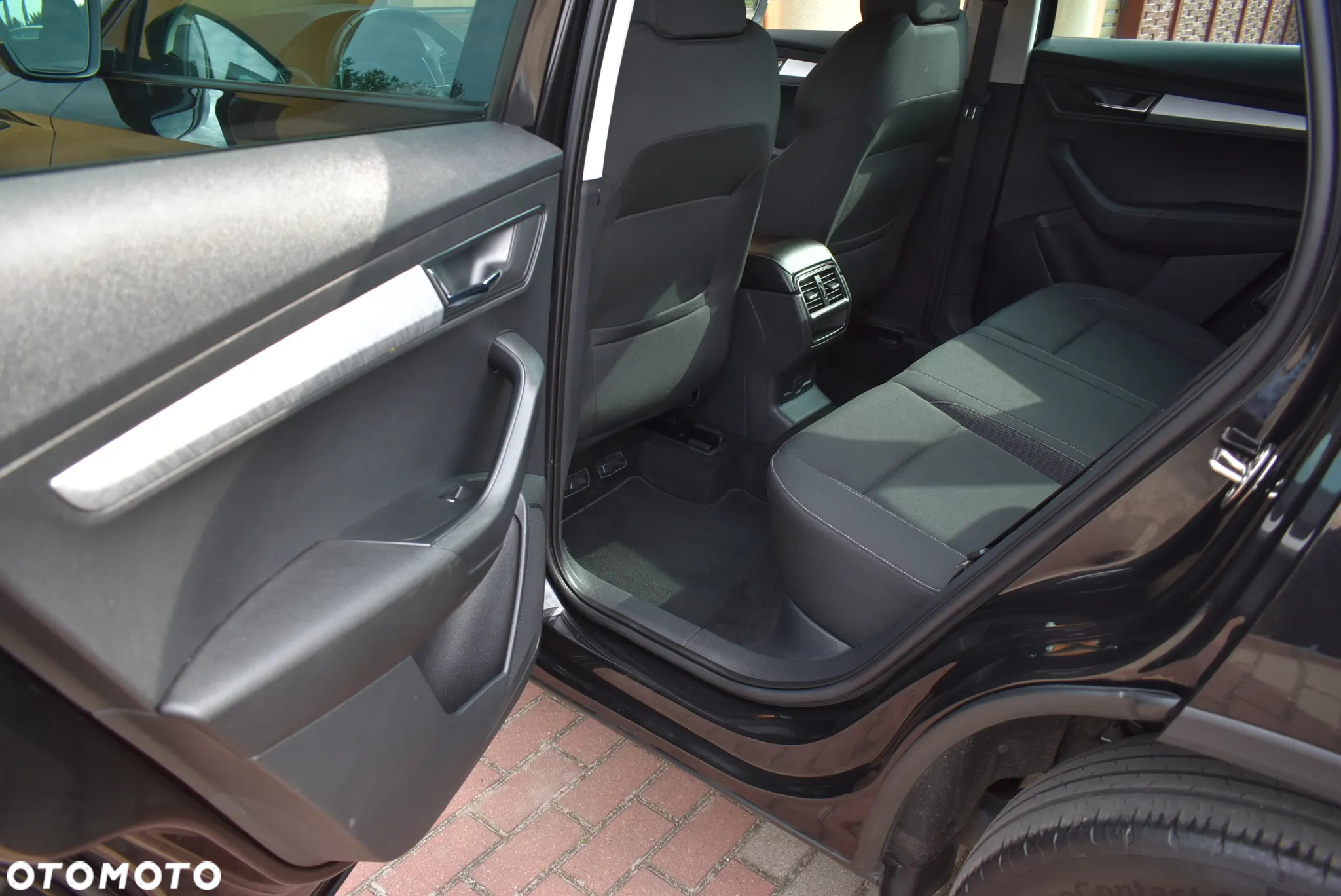 Skoda Karoq 1.5 TSI ACT 4x2 Ambition DSG - 24