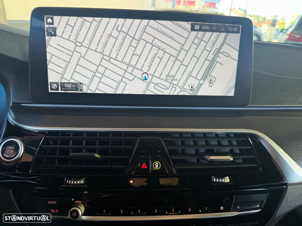 BMW 530 e Pack Desportivo M - 24