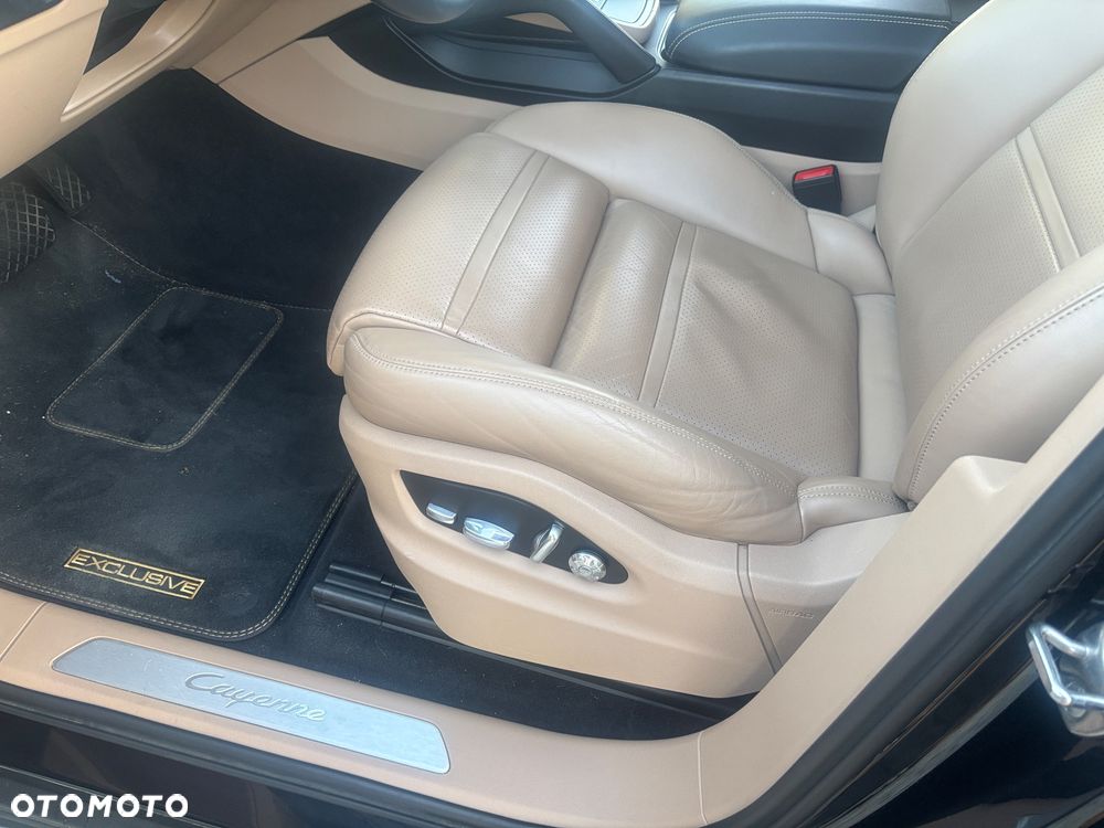 Porsche Cayenne Standard - 19