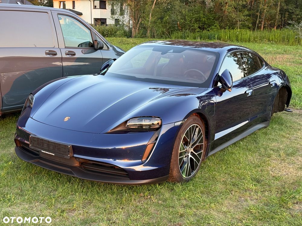 Porsche Taycan - 3