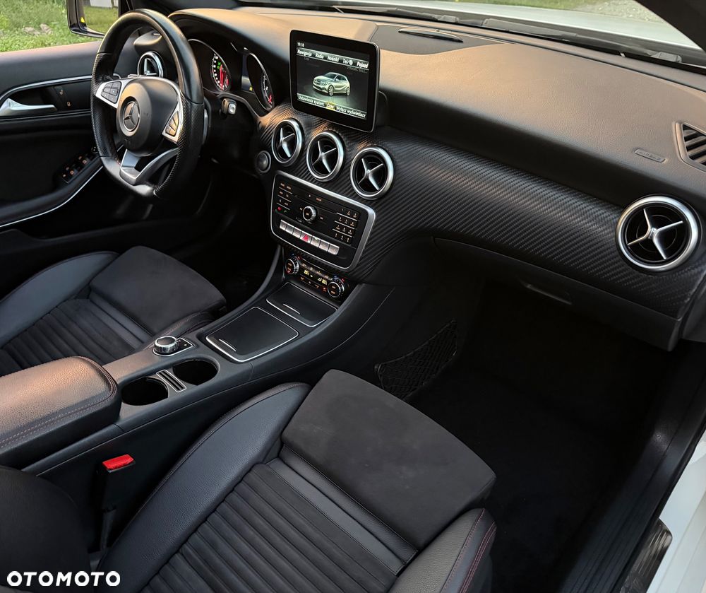 Mercedes-Benz Klasa A 180 7G-DCT AMG Line - 8