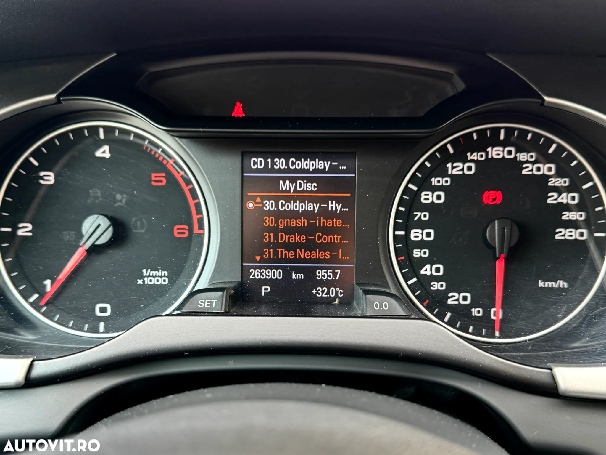 Audi A4 2.0 TDI Multitronic Avant - 24
