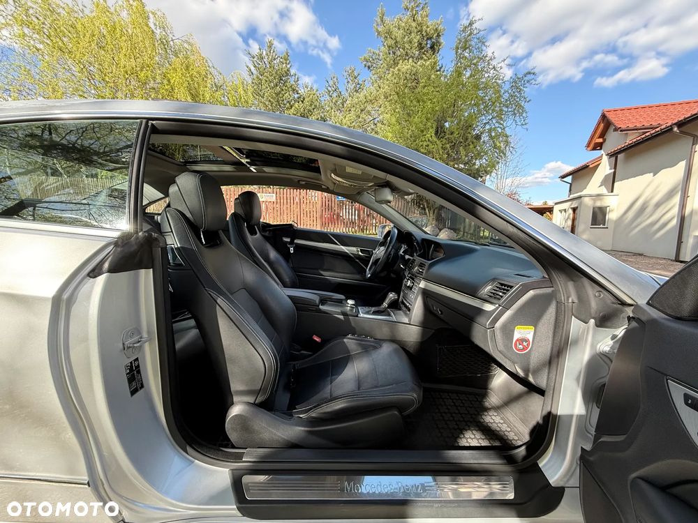 Mercedes-Benz Klasa E 350 CDI BlueEff - 24