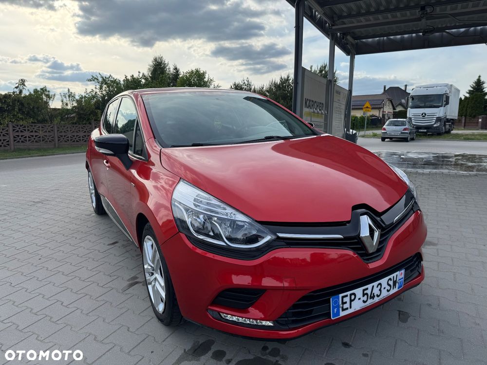 Renault Clio - 1