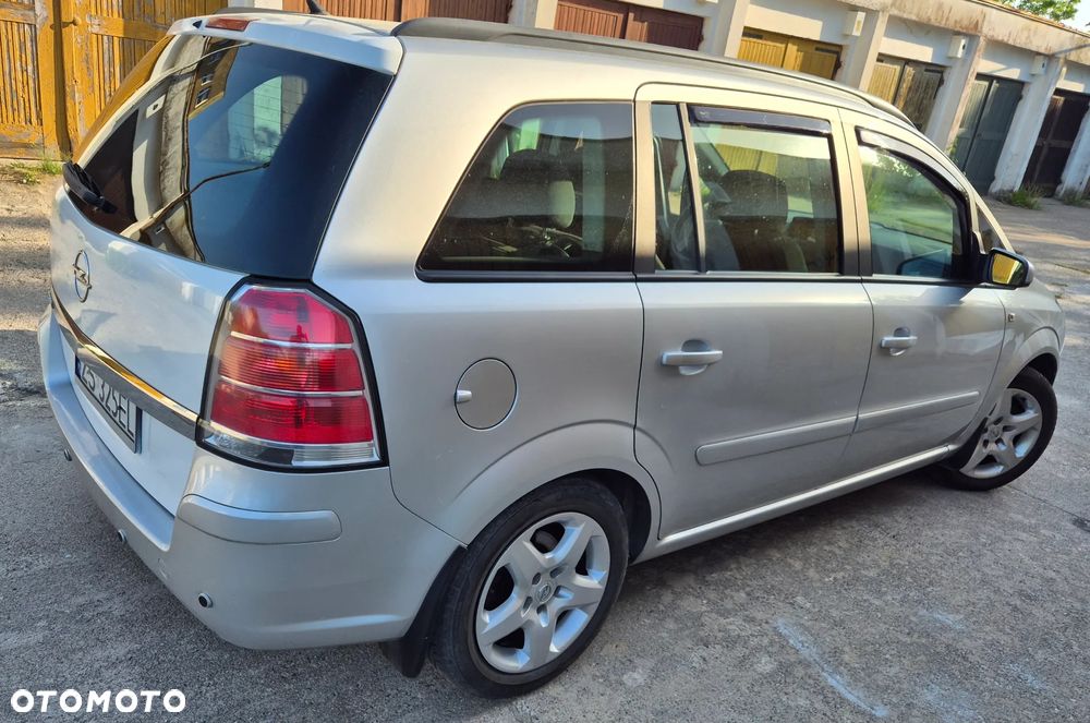 Opel Zafira 1.6 Cosmo - 13