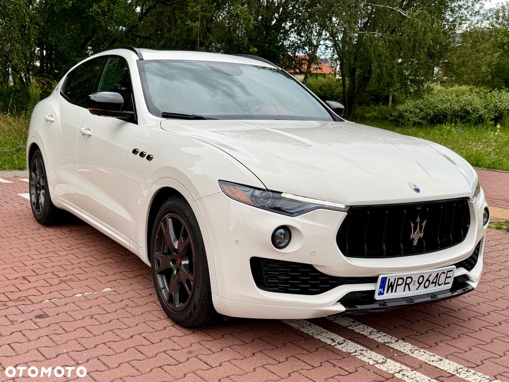 Maserati Levante Q4 - 1