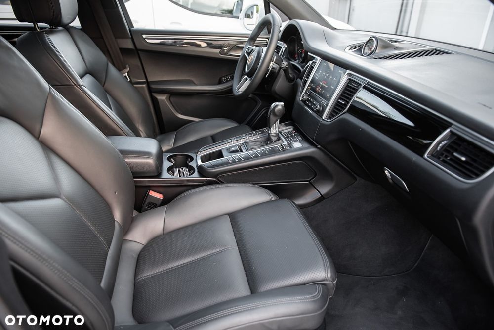 Porsche Macan S - 33
