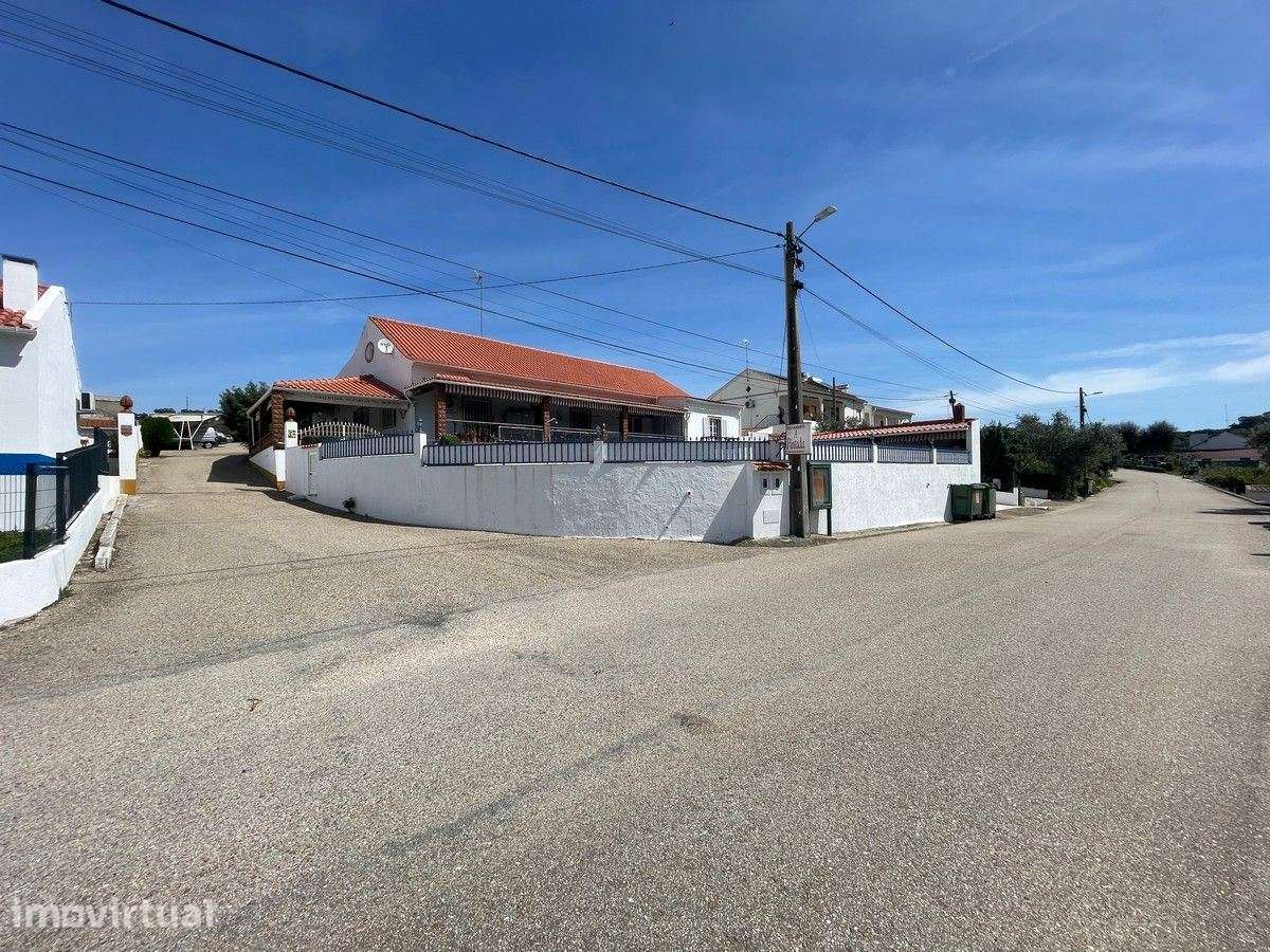 Quinta T7 com Restaurante e Terreno Rústico para Venda em Montemor-... - Grande imagem: 2/29