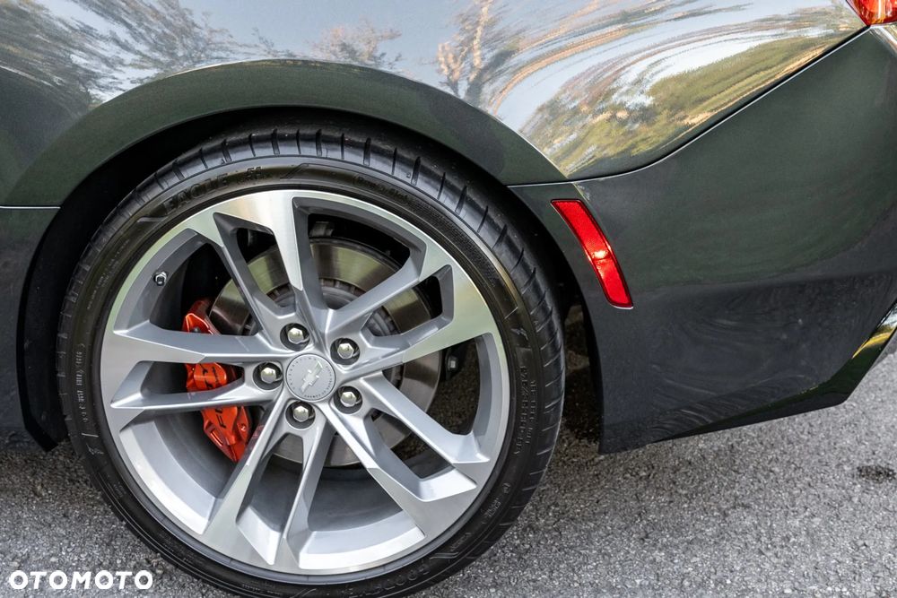 Chevrolet Camaro - 11