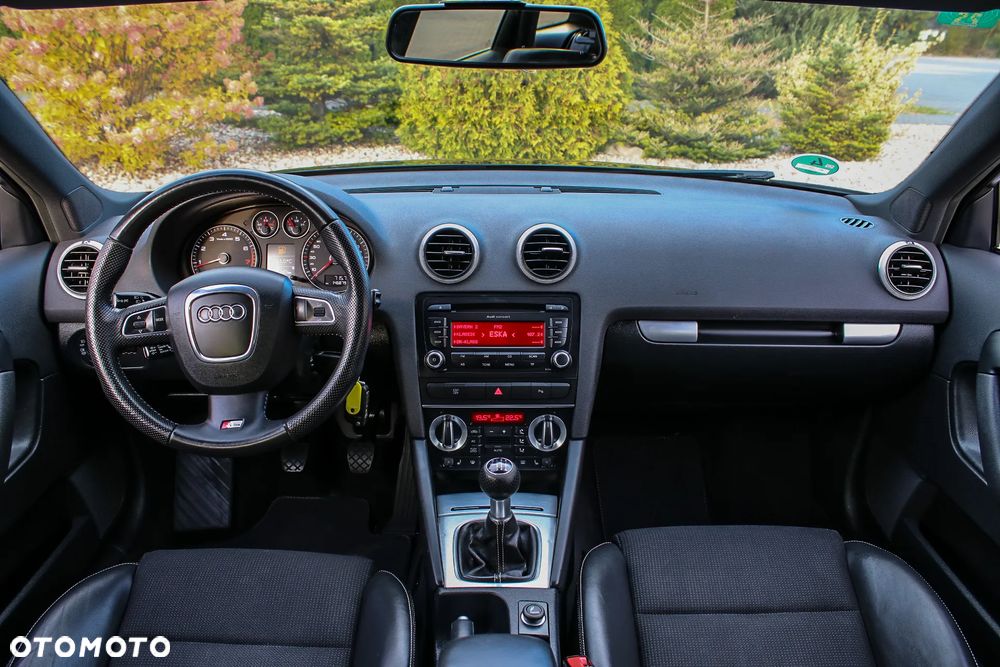Audi A3 Sportback 1.8 TFSI S line Sportpaket - 17