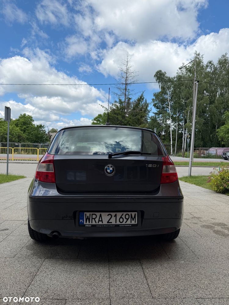 BMW Seria 1 120i - 4