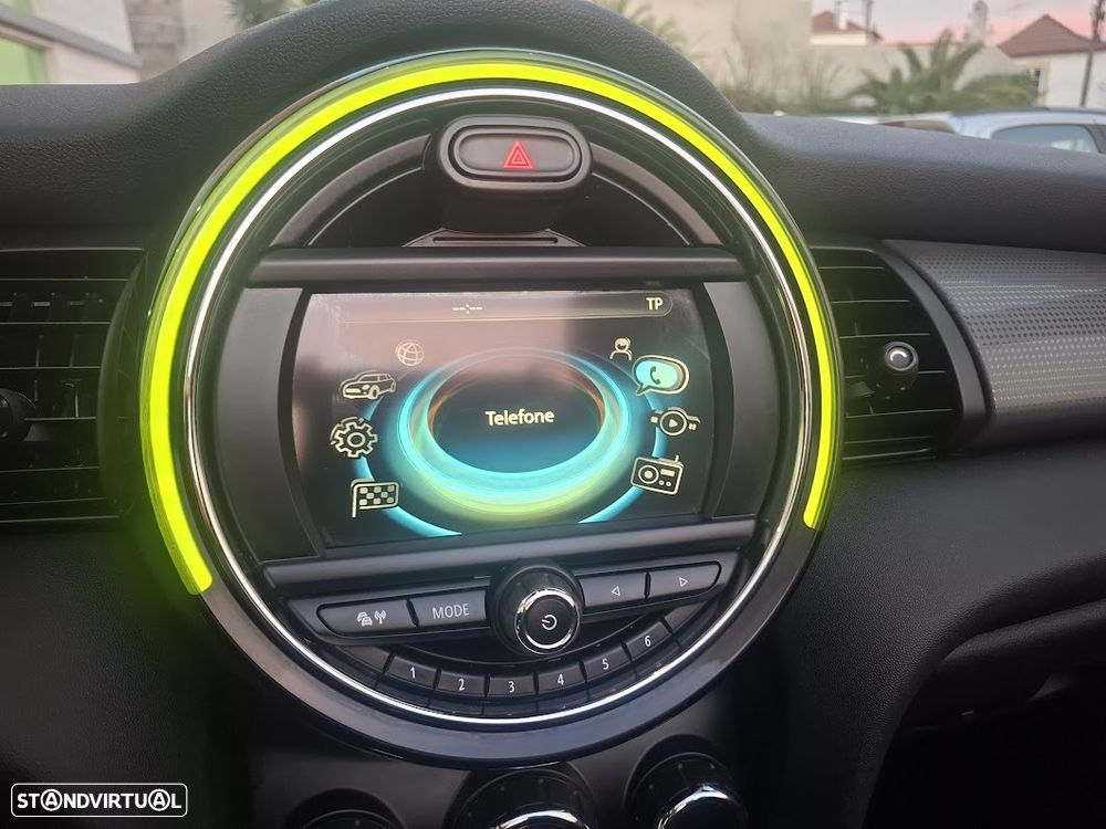 MINI Cabrio Cooper Essential - 15