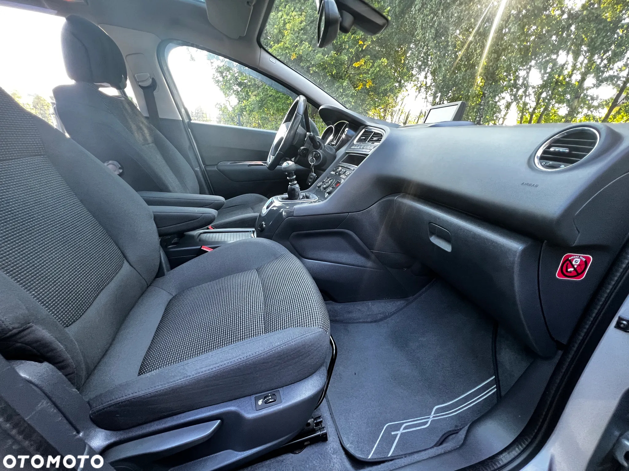 Peugeot 5008 - 14