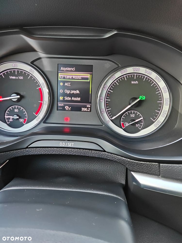 Skoda Karoq 1.5 TSI ACT 4x2 Style DSG - 21