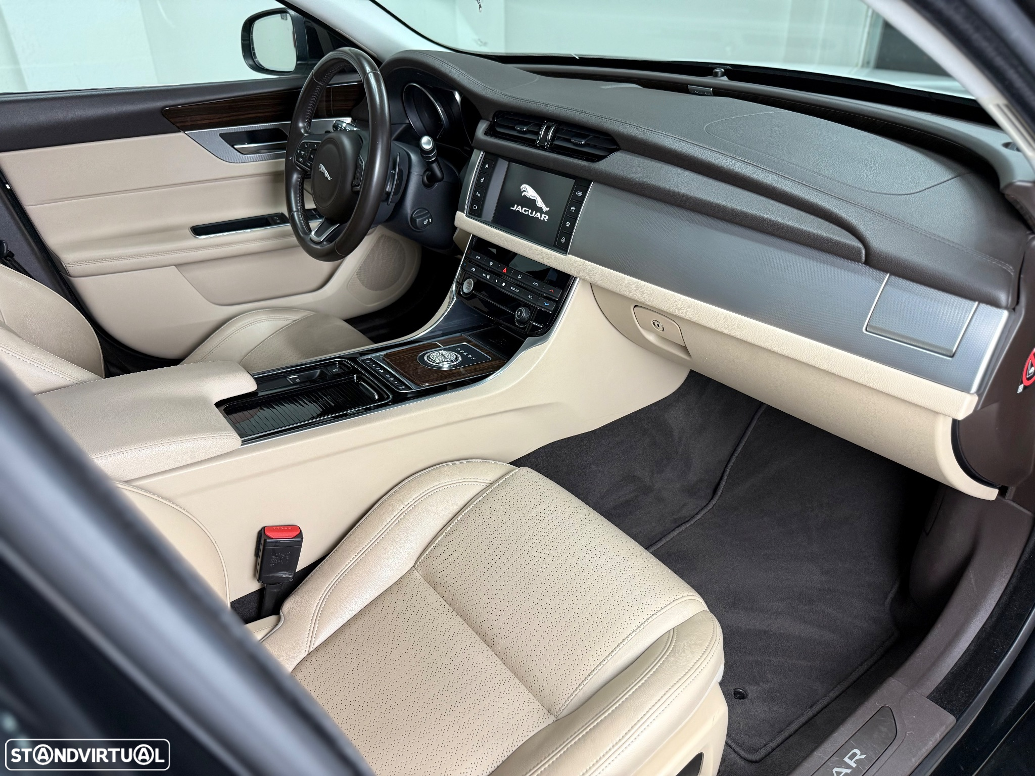 Jaguar XF 2.0 D Prestige Aut. - 21
