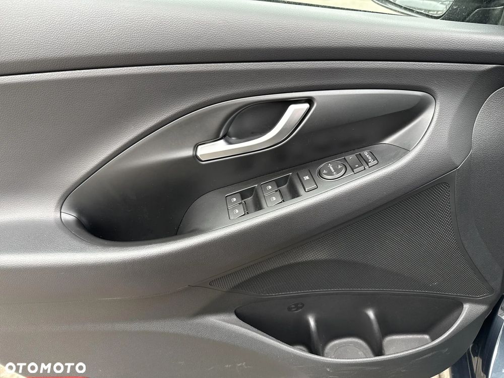 Hyundai i30 1.5 T-GDI 48V Executive - 16