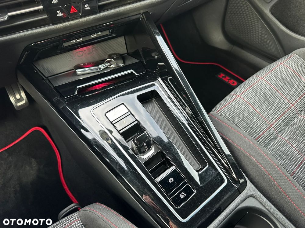 Volkswagen Golf 2.0 TSI OPF DSG GTI - 31