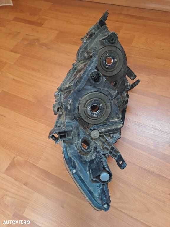 Far dreapta Toyota Corolla an 2009-2011 original - 5