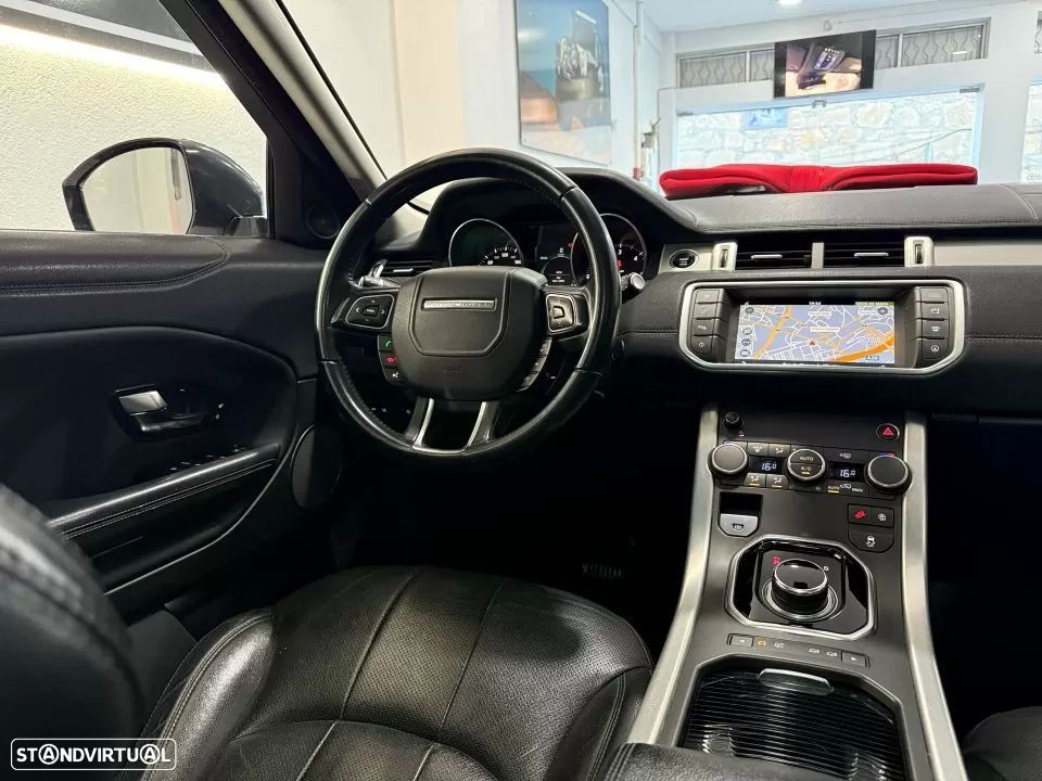 Land Rover Range Rover Evoque - 28