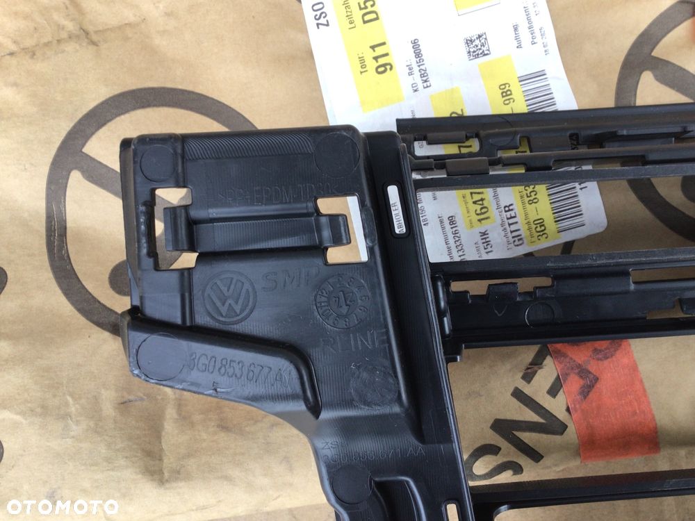 Kratka Środkowa zderzaka przedniego VW Passat B 8 Lift R-Line GTE - 3