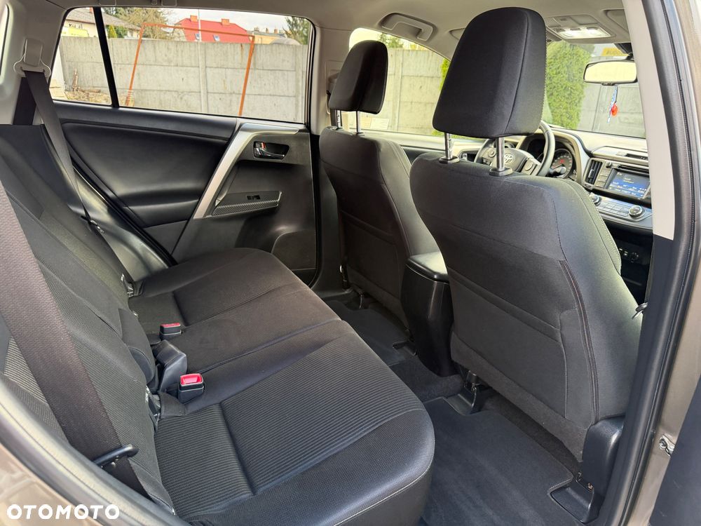Toyota RAV4 2.0 D-4D Premium 4x2 - 14