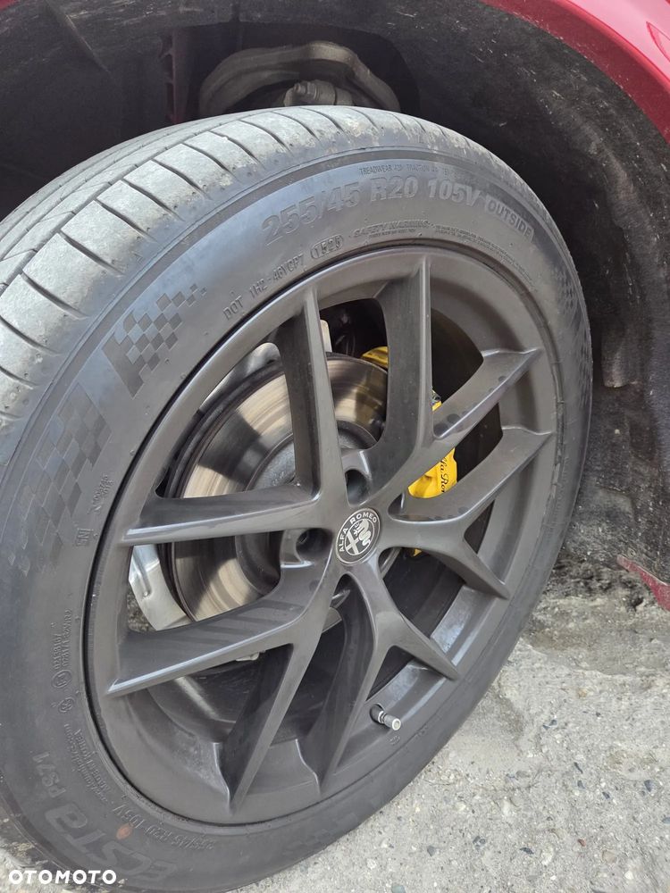 Alfa Romeo Stelvio 2.0 Turbo 16V AT8-Q4 Ti - 3