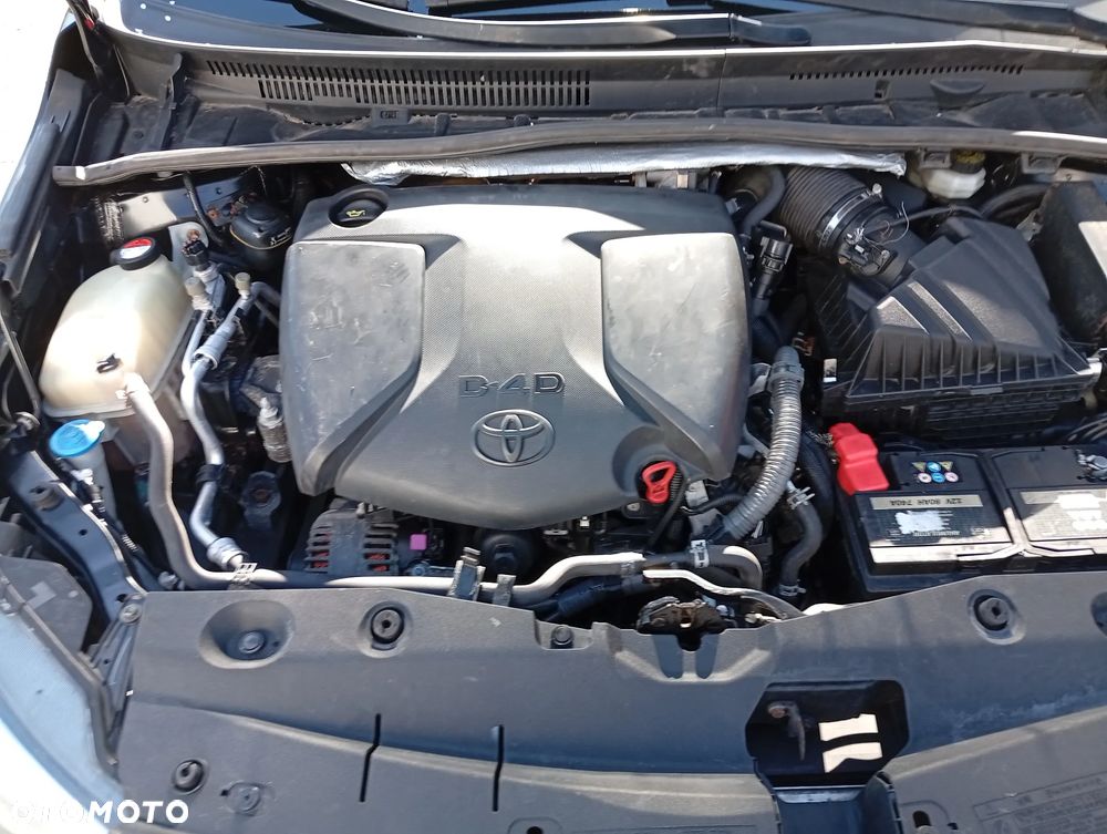 Toyota Avensis 2.0 D-4D Prestige - 17